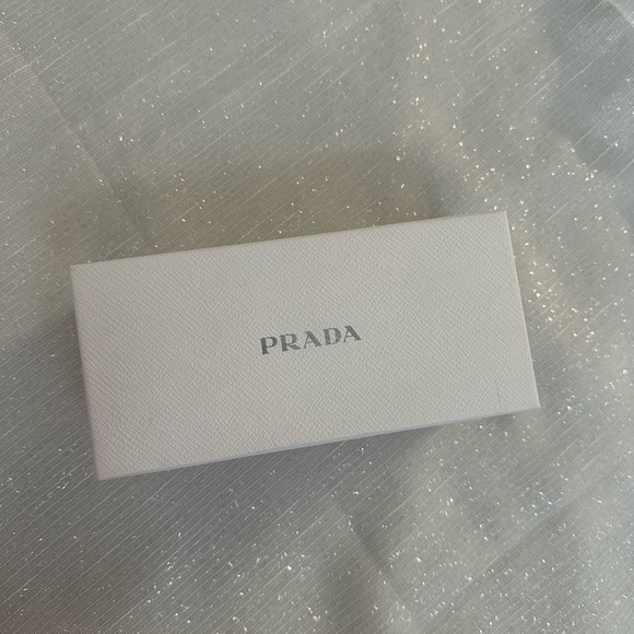 Prada PR 17WS Sunglasses NEW - Picture 10 of 16